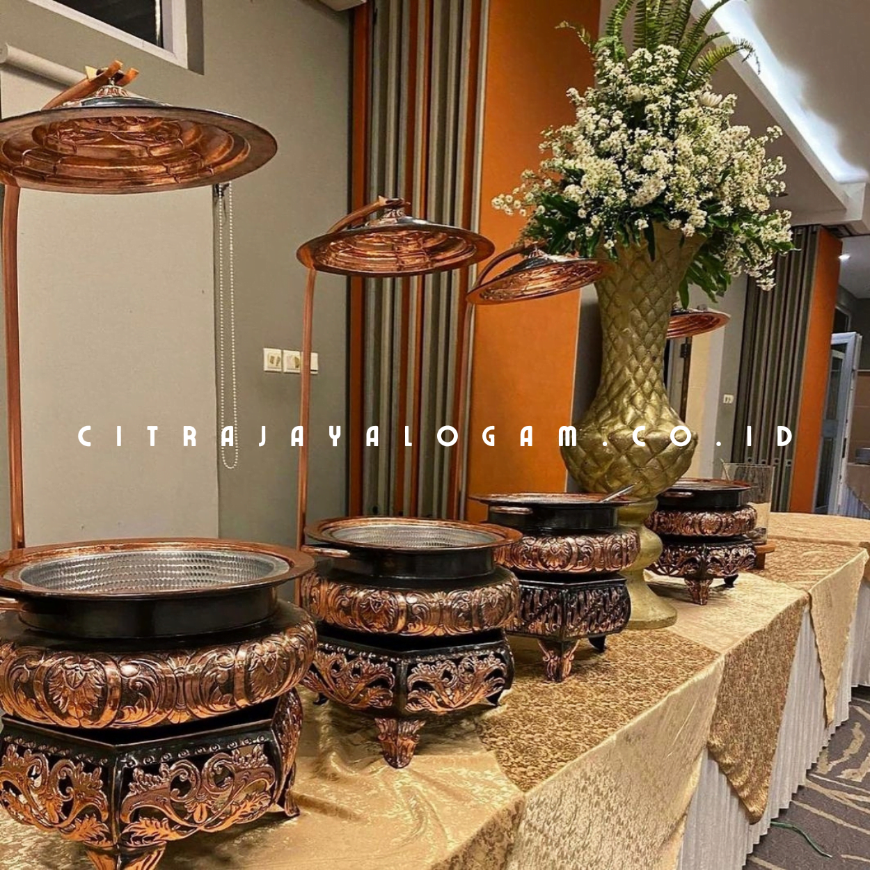 chafish-dining-tembaga-kuningan